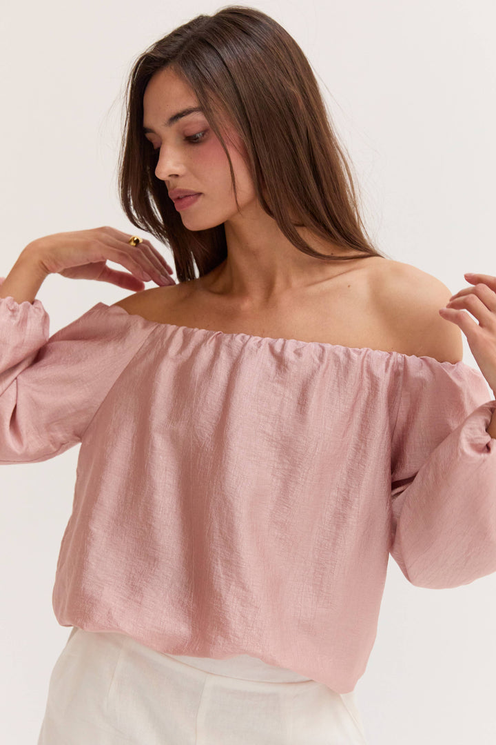 Liana Off Shoulder Crinkle Blouse in Dusty Pink