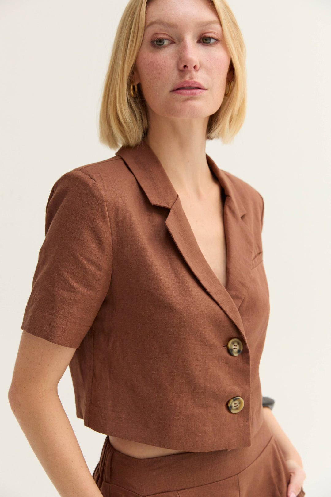 Isla Cropped Linen Blend Blazer