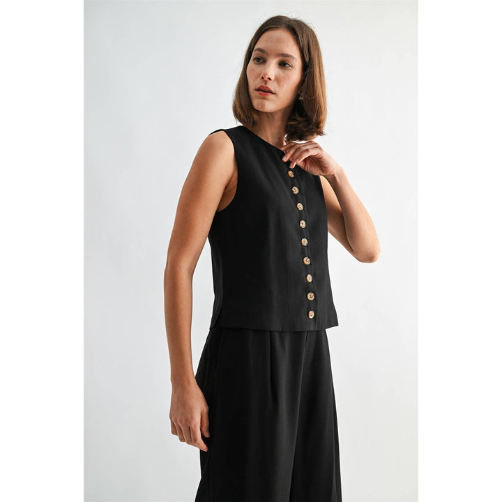 Crew Neck Crop Vest in Black
