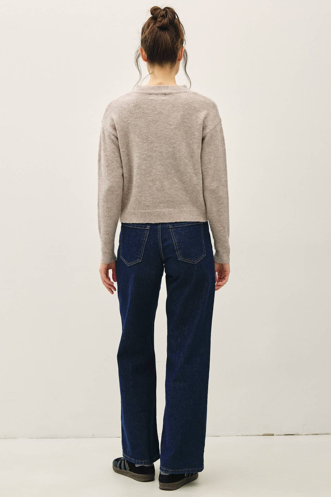 Classic Crew Neck Long Sleeve Knit Sweater