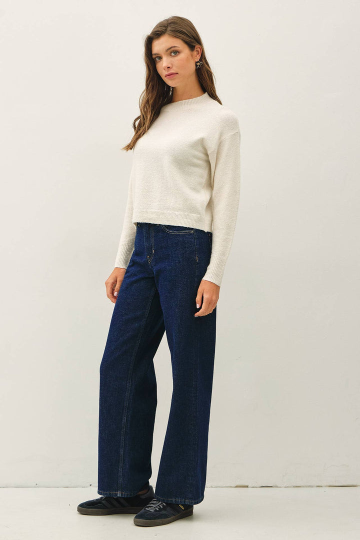 Classic Crew Neck Long Sleeve Knit Sweater