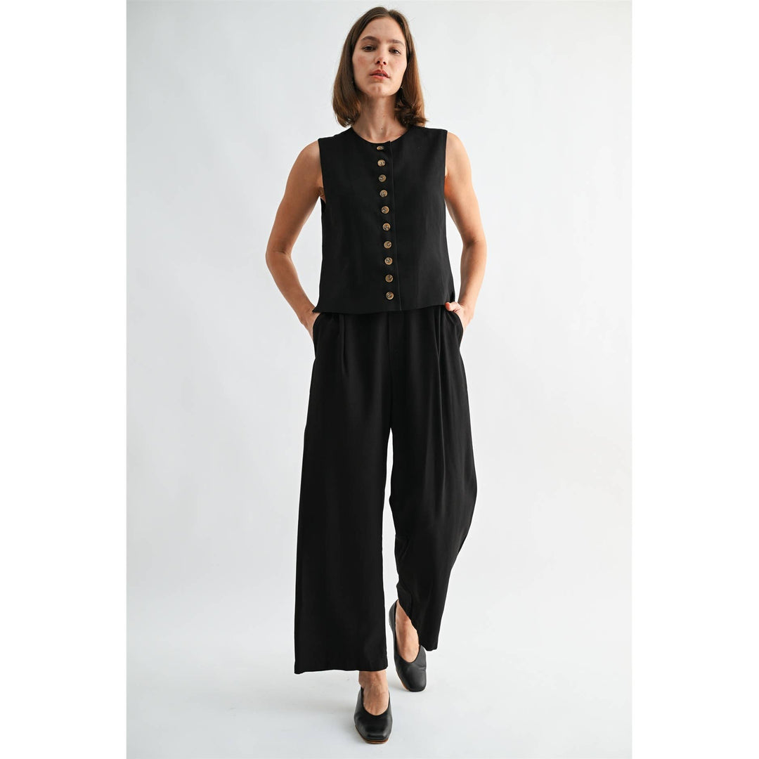 Crew Neck Crop Vest in Black