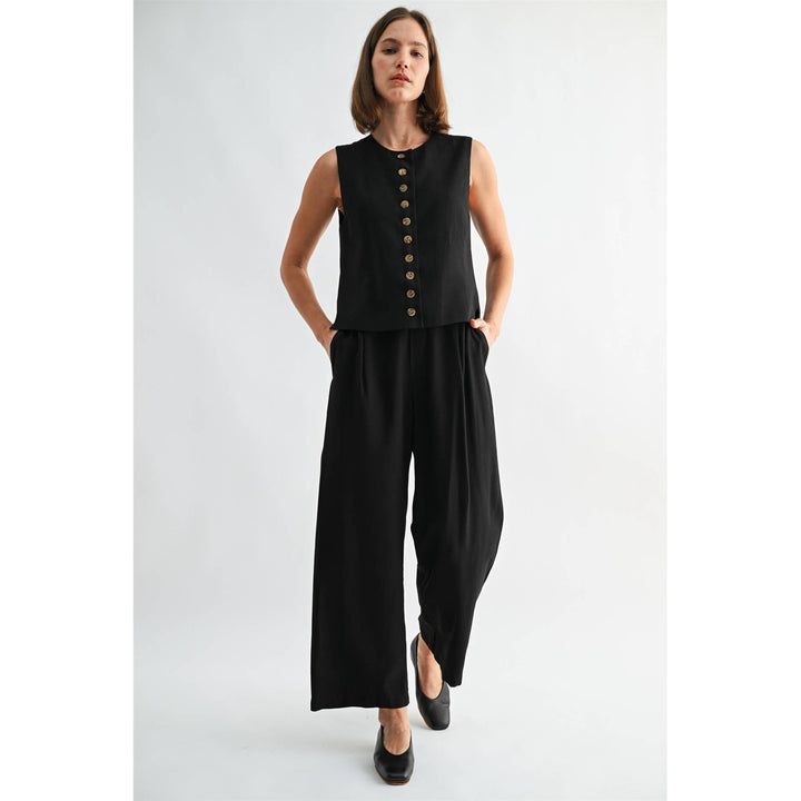 Crew Neck Crop Vest in Black