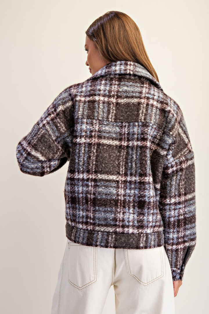 Plaid Textured Button Down Collared Jacket in Winter Forest