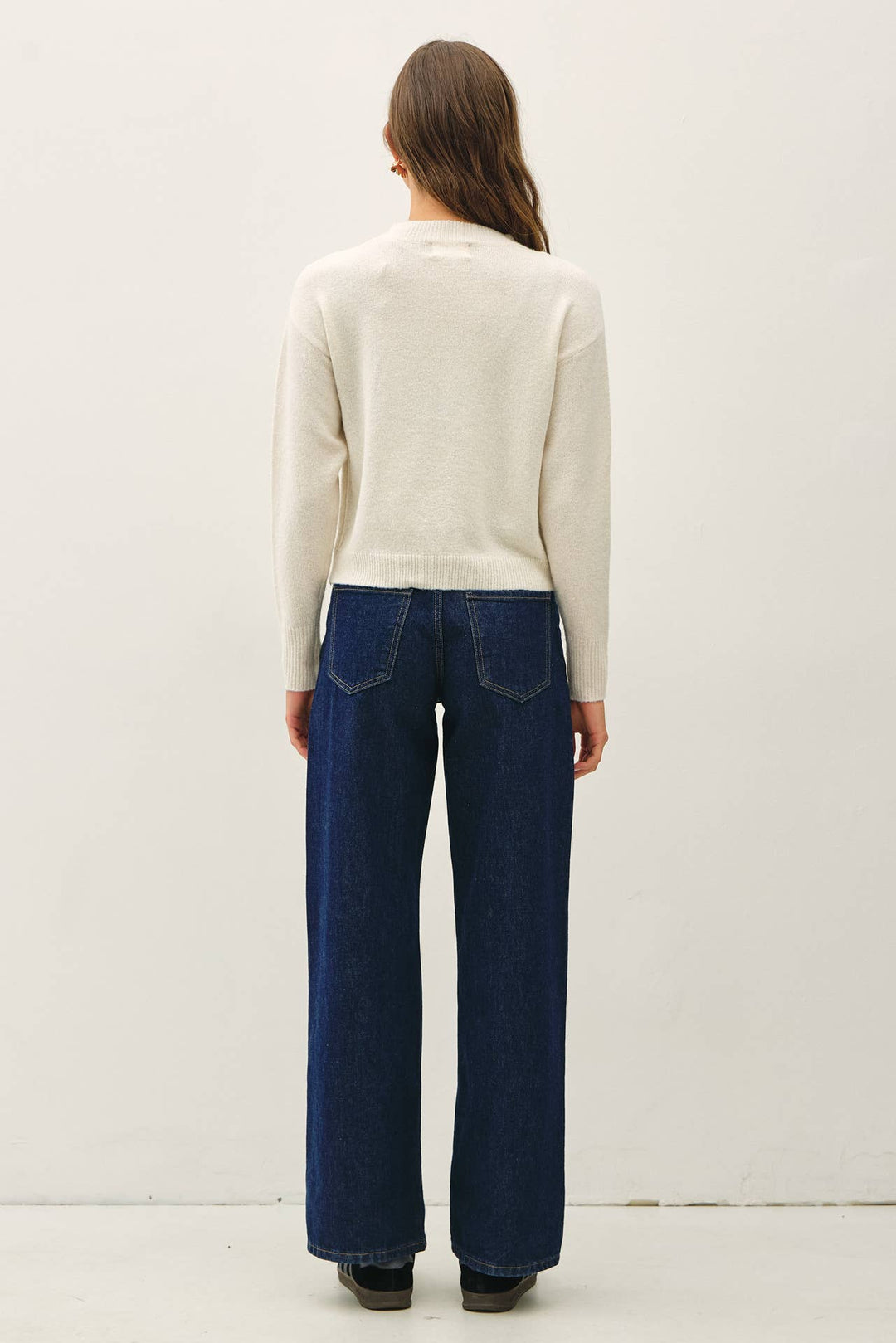 Classic Crew Neck Long Sleeve Knit Sweater