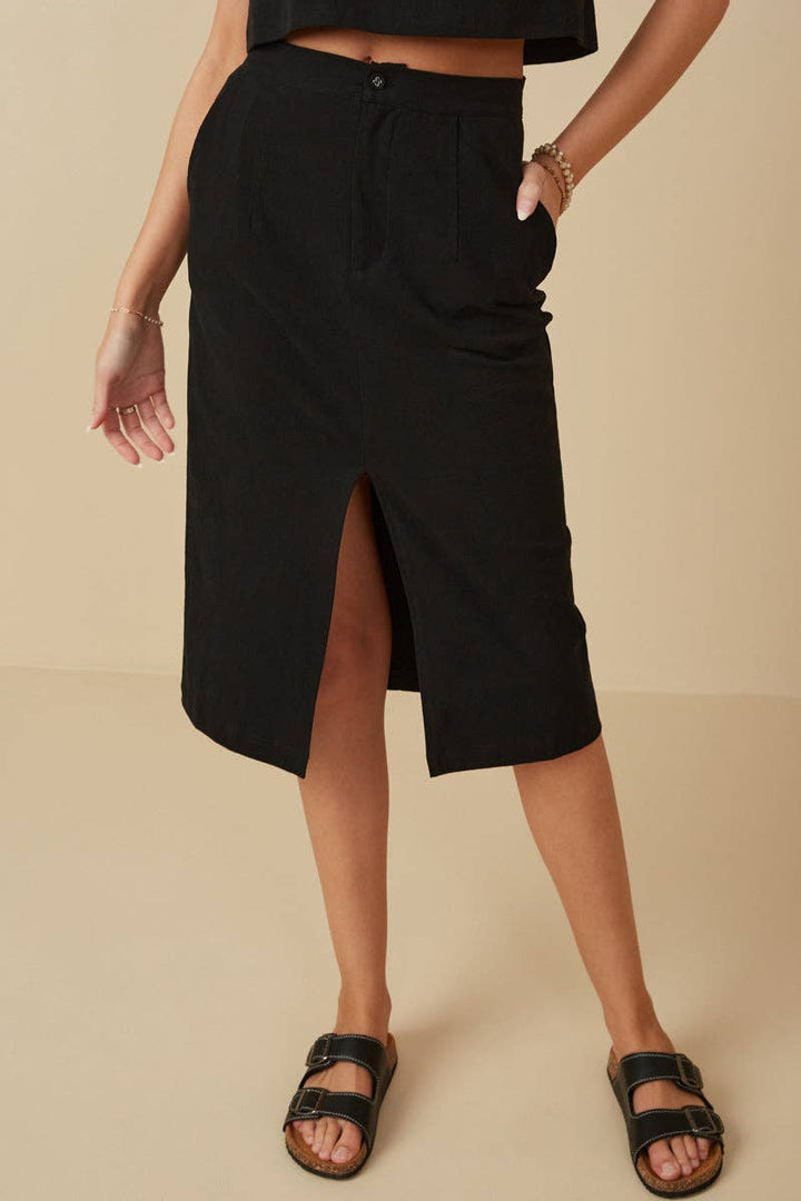 Textured Front Slit Stretch Pencil Midi Skirt in Black