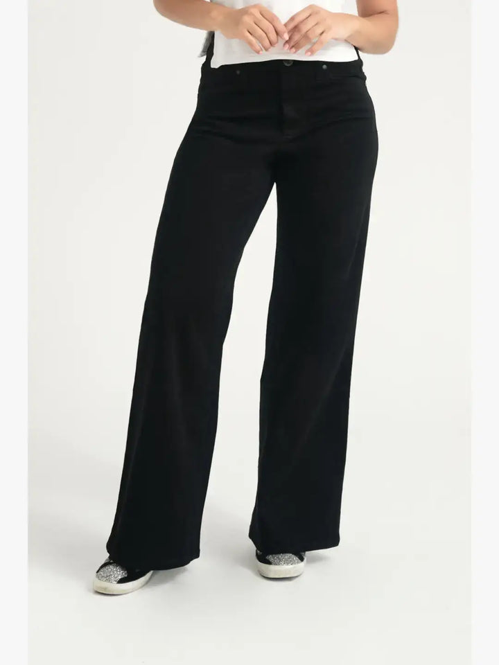 Petite 28" Better Butter Wide Leg Jeans in Black