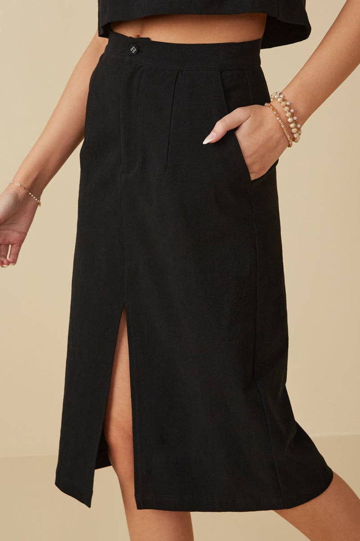 Textured Front Slit Stretch Pencil Midi Skirt in Black
