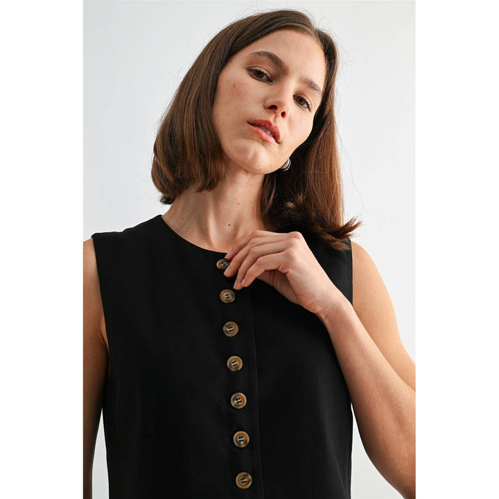Crew Neck Crop Vest in Black