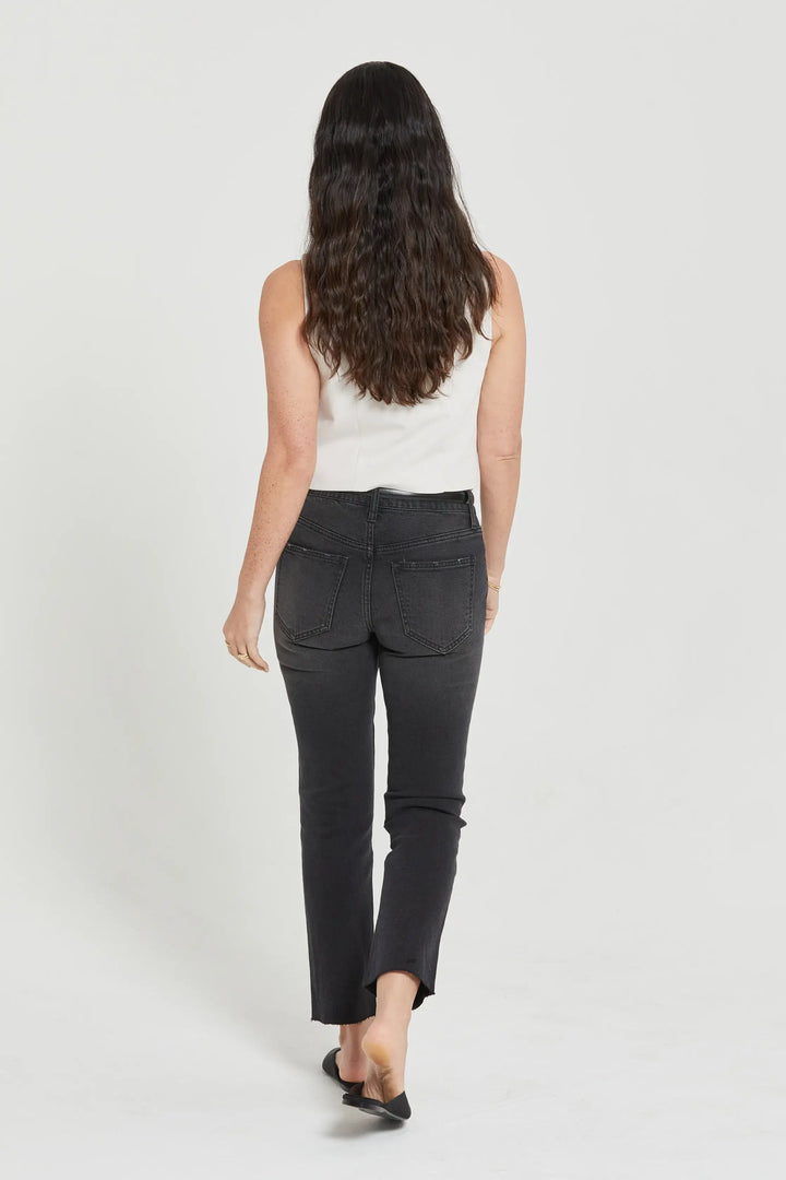 Crosby Mid Rise Relaxed Taper Jean in Washed Black