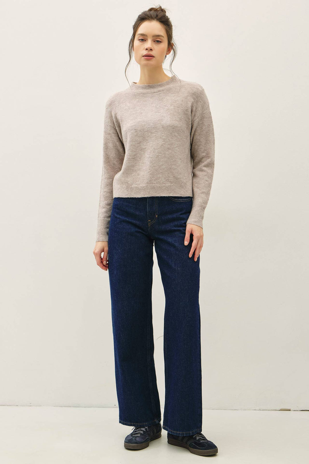 Classic Crew Neck Long Sleeve Knit Sweater